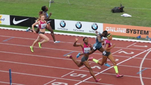 Závod žen na 200 metrů